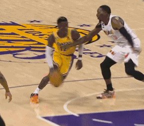 九游体育下载-施罗德王者归来接管比赛 特殊一胜振奋湖人士气